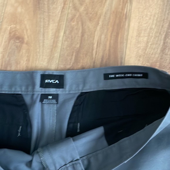 RVCA Men’s Shorts - Picture 2 of 2